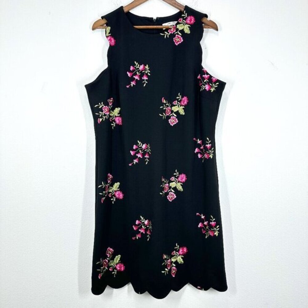 Jones Studio Size 16 Black Boatneck Dress Pink Embroidered Floral Scalloped Hem‎
